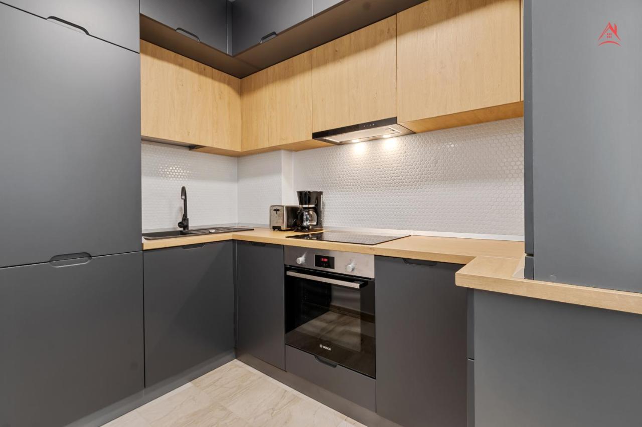 Apartament Opera Residence - Cismigiu, Eroilor, Free Private Parking Bucarest Esterno foto