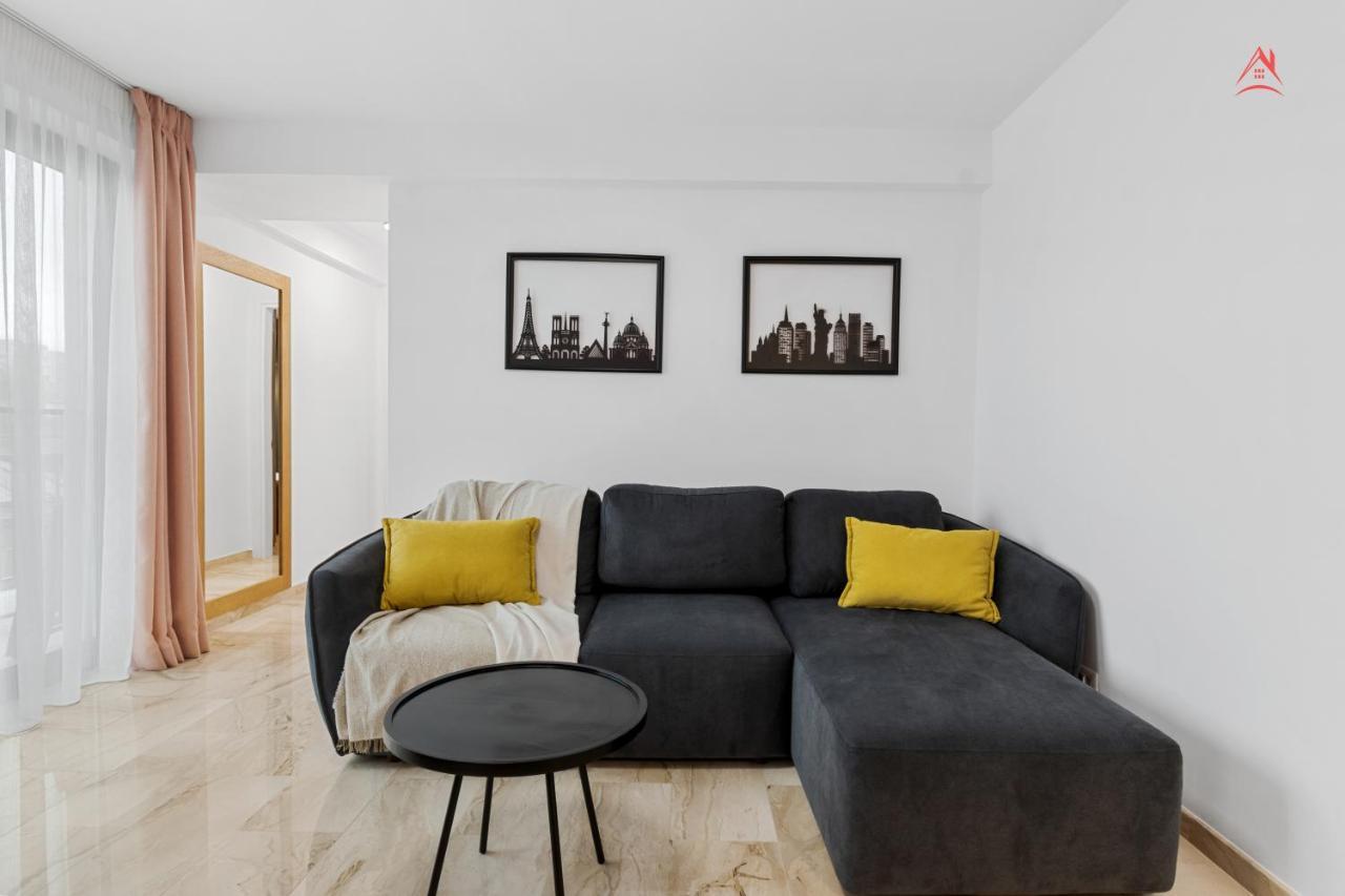 Apartament Opera Residence - Cismigiu, Eroilor, Free Private Parking Bucarest Esterno foto